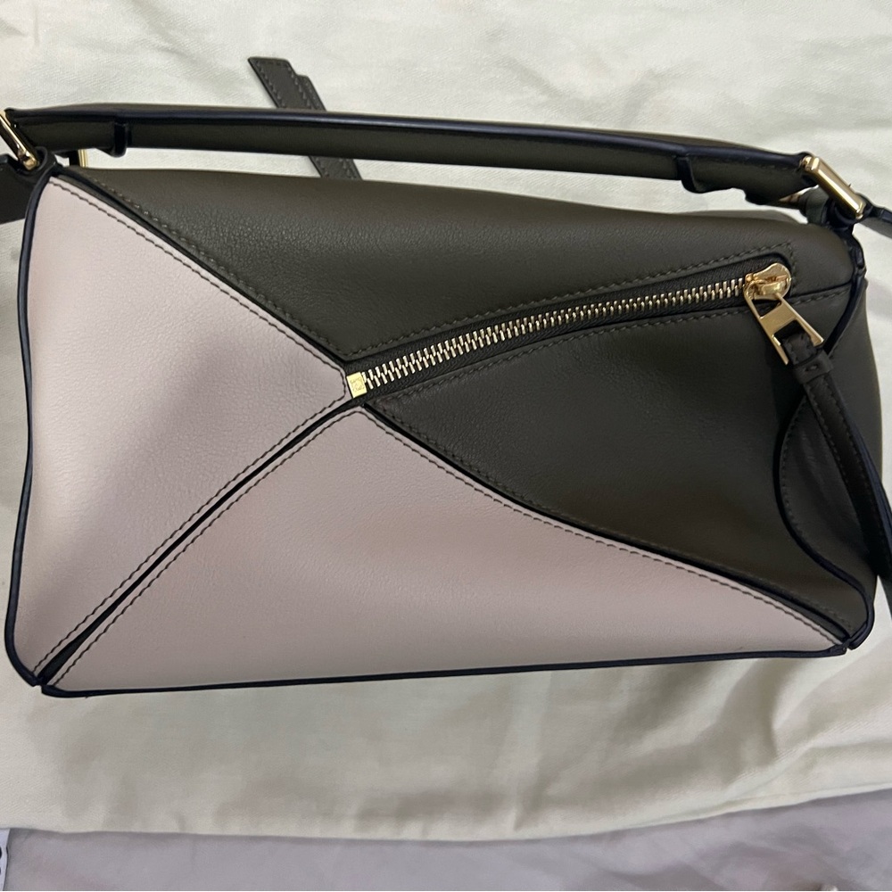Loewe Small Puzzle Classic Bicolour Leather Bag - Picture 7 of 15